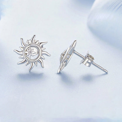 Sun Star Burst Small Earrings for Men and Women Fashionable, Simple and Versatile Commuting S925 Sterling Silver Mini Starry High-end Earrings