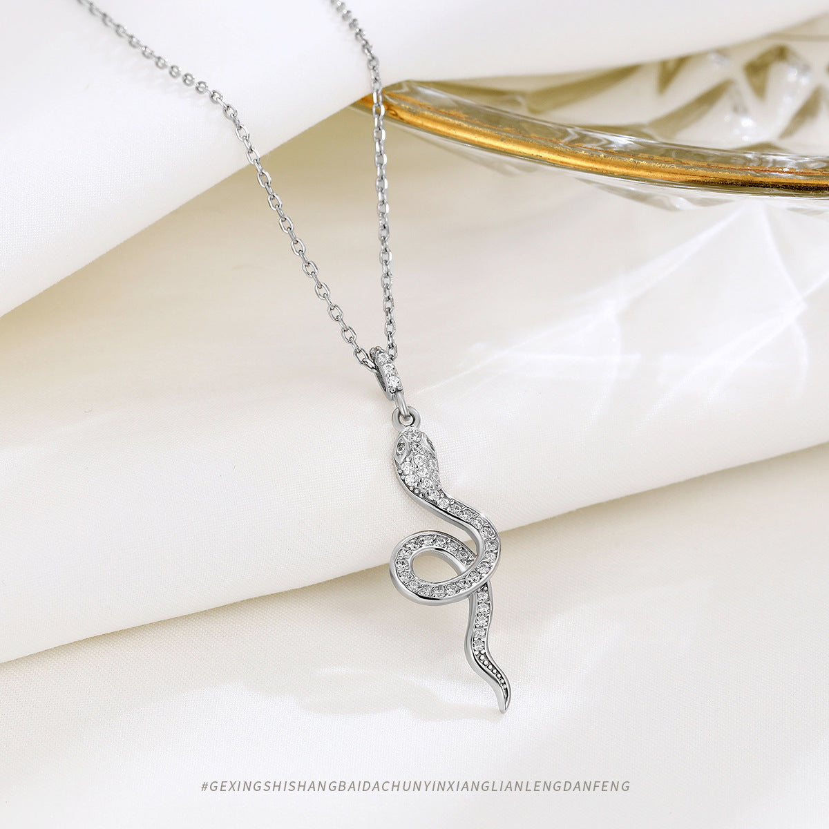 s925 sterling silver snake necklace women's light luxury niche design pendant advanced 2025 new popular neck chain clavicle chain