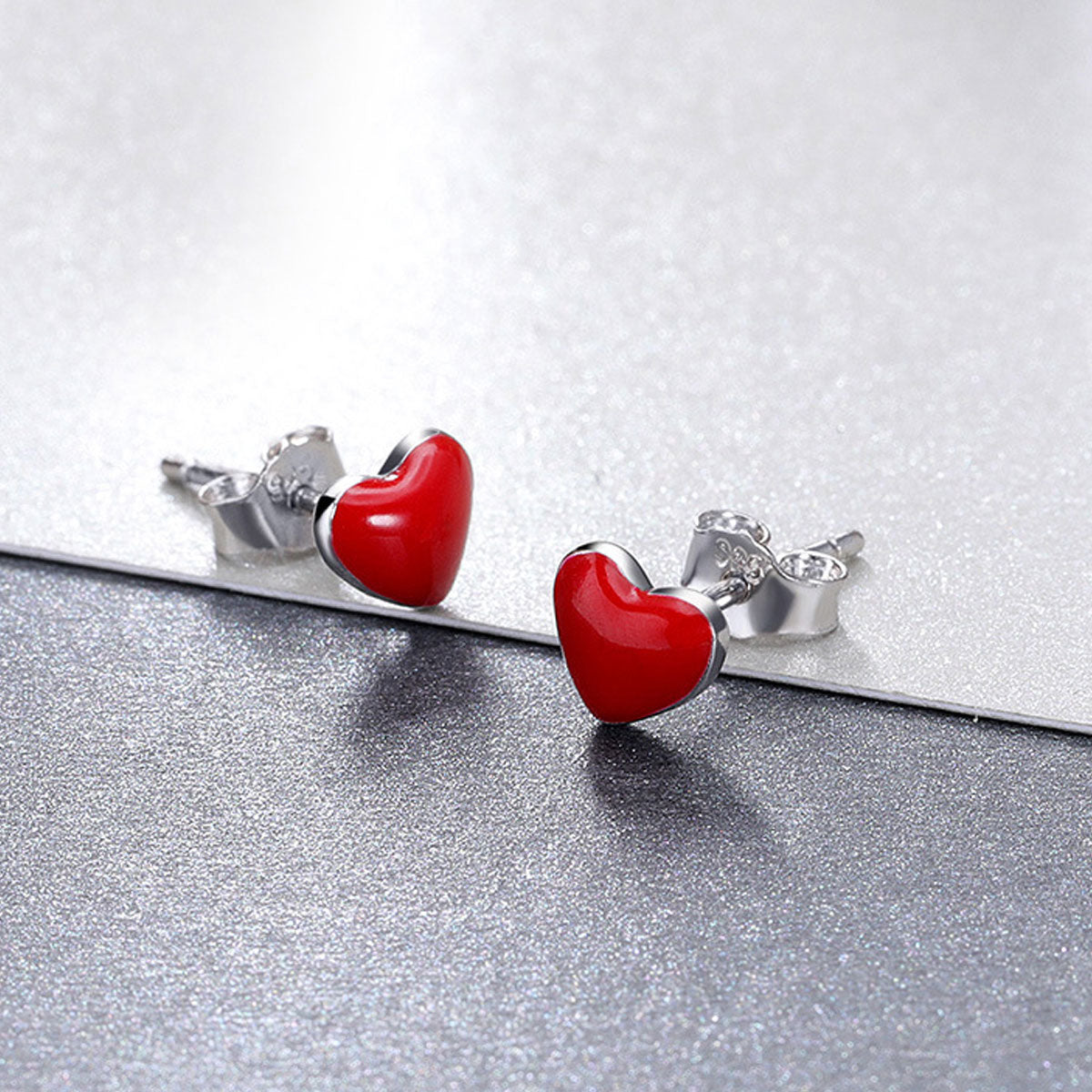 Retro style European and American popular S925 sterling silver red heart-shaped women's earrings