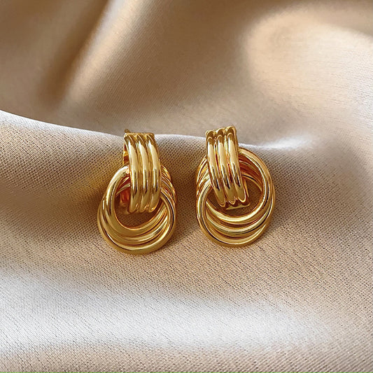 Retro modern chain earrings, versatile and fashionable, icon gold hoop earrings, high-end sense for women